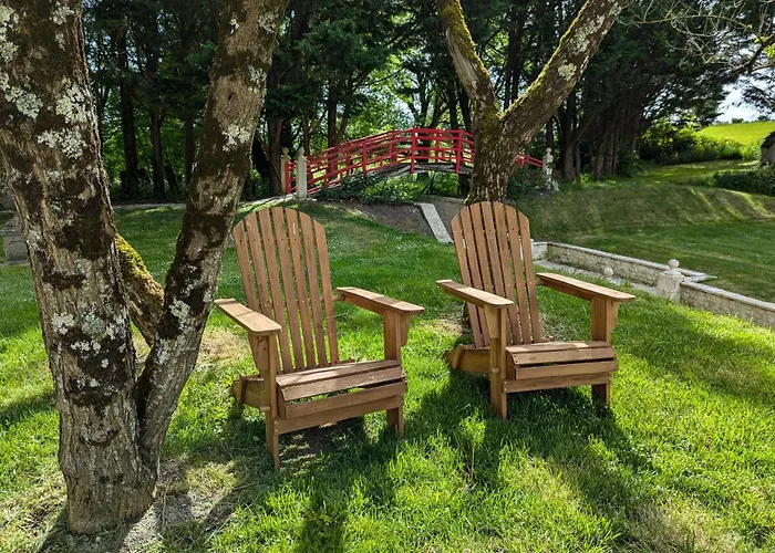 Le Ptit Manoir Des Miroirs Beautifull 4 Star Rated Near Cognac, Private Heated Pool, 4 Bedrooms Each With 1 Large Double Bed Or 2 Singles * Saint-Aulais-la-Chapelle