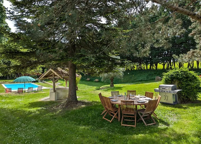 Vakantiehuis Le Ptit Manoir Des Miroirs Beautifull 4 Star Rated Near Cognac, Private Heated Pool, 4 Bedrooms Each With 1 Large Double Bed Or 2 Singles
